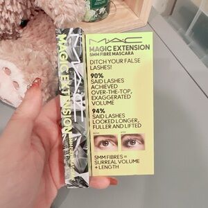 MAC Cosmetics Magic Extension 5mm Fibre Mascara/NWB